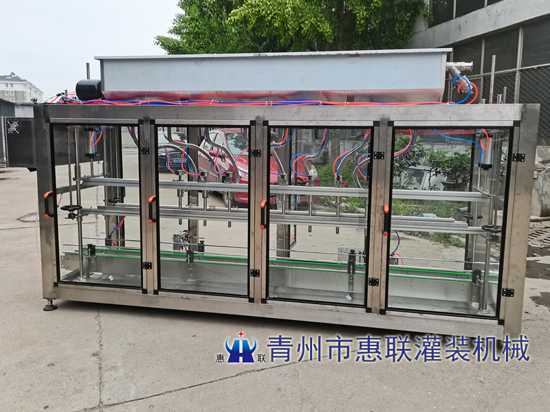 國內(nèi)白酒廠用什么灌裝機(jī)<div   id=